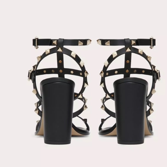 Valentino t strap rock stud sandal - Picture 2 of 14
